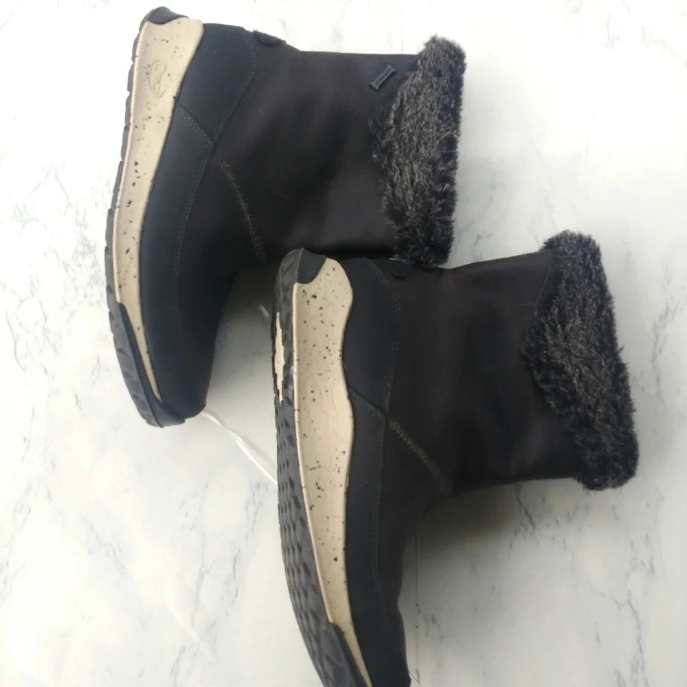 Chaco Borealis Mid Winter Boots Womens Size 8.5 Waterproof Black/Brown - Picture 1 of 11